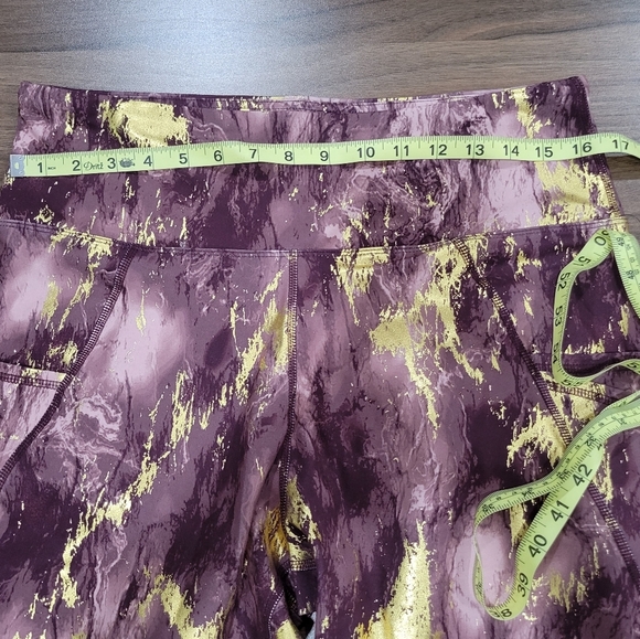 TAHARI SPORT Women's Burgundy Gold Marble Leggings with Pockets Size 1X - Picture 3 of 10